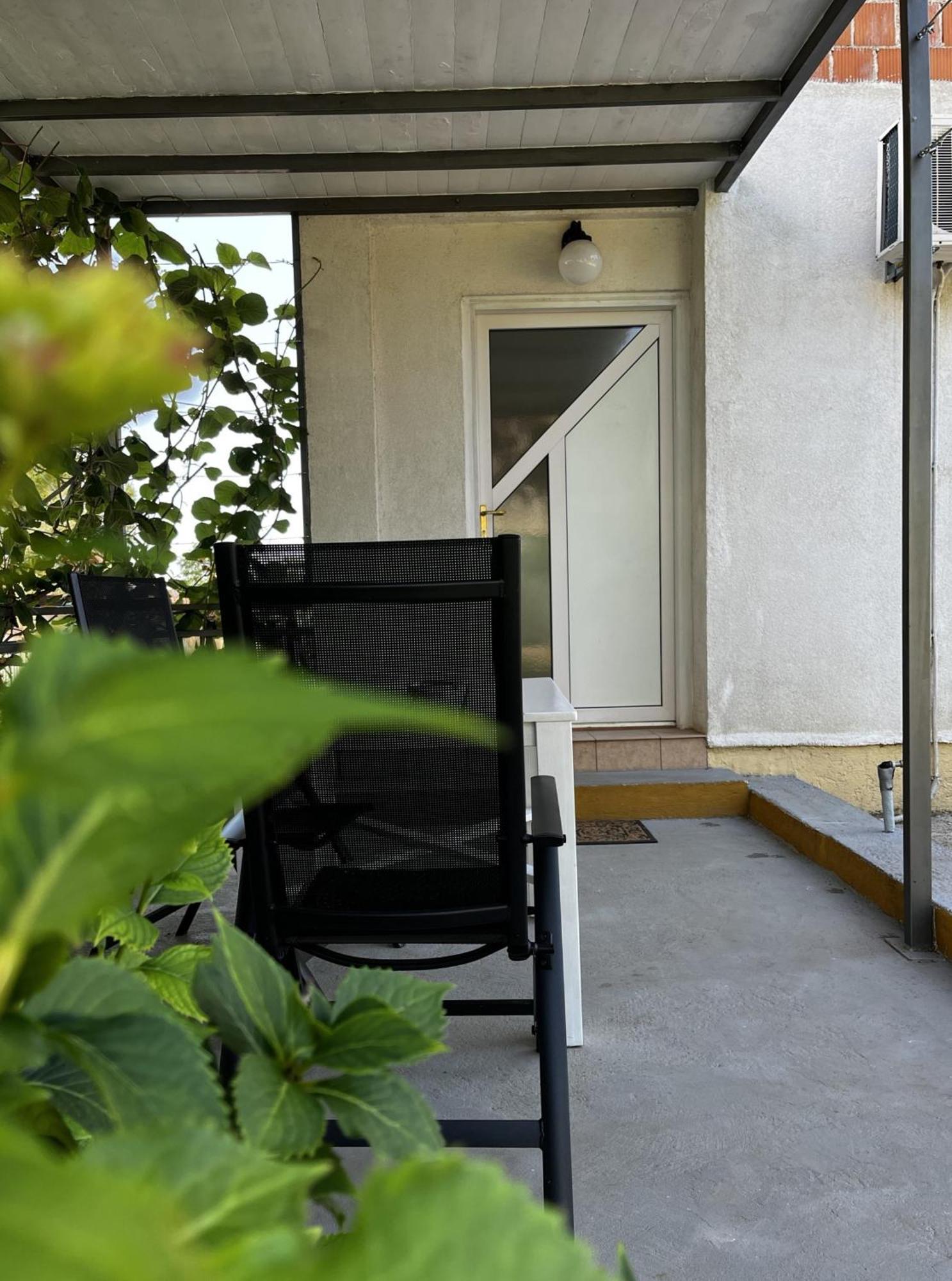 Apartments And Room Markovic Rovinjsko Selo Εξωτερικό φωτογραφία