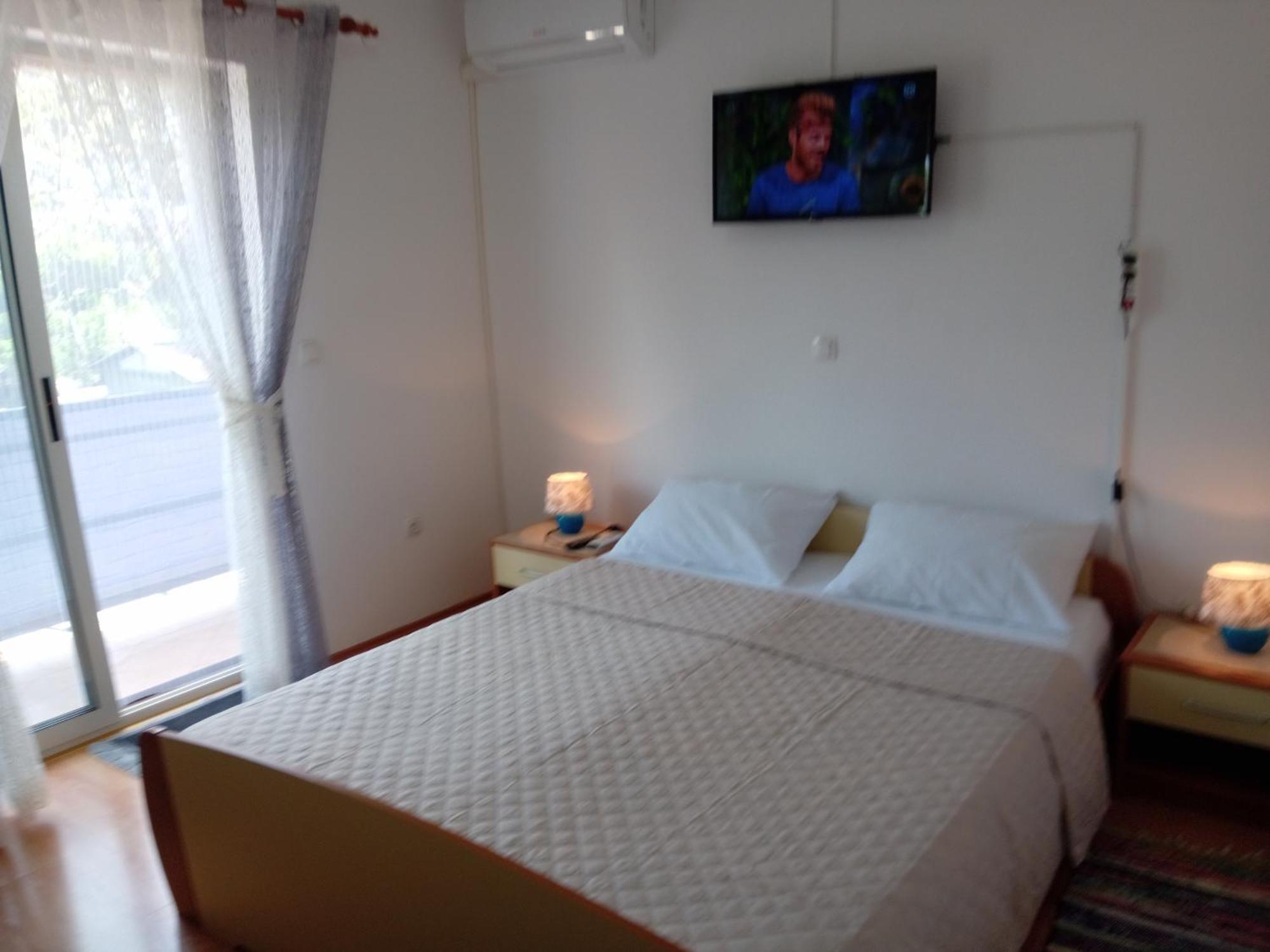 Apartments And Room Markovic Rovinjsko Selo Εξωτερικό φωτογραφία