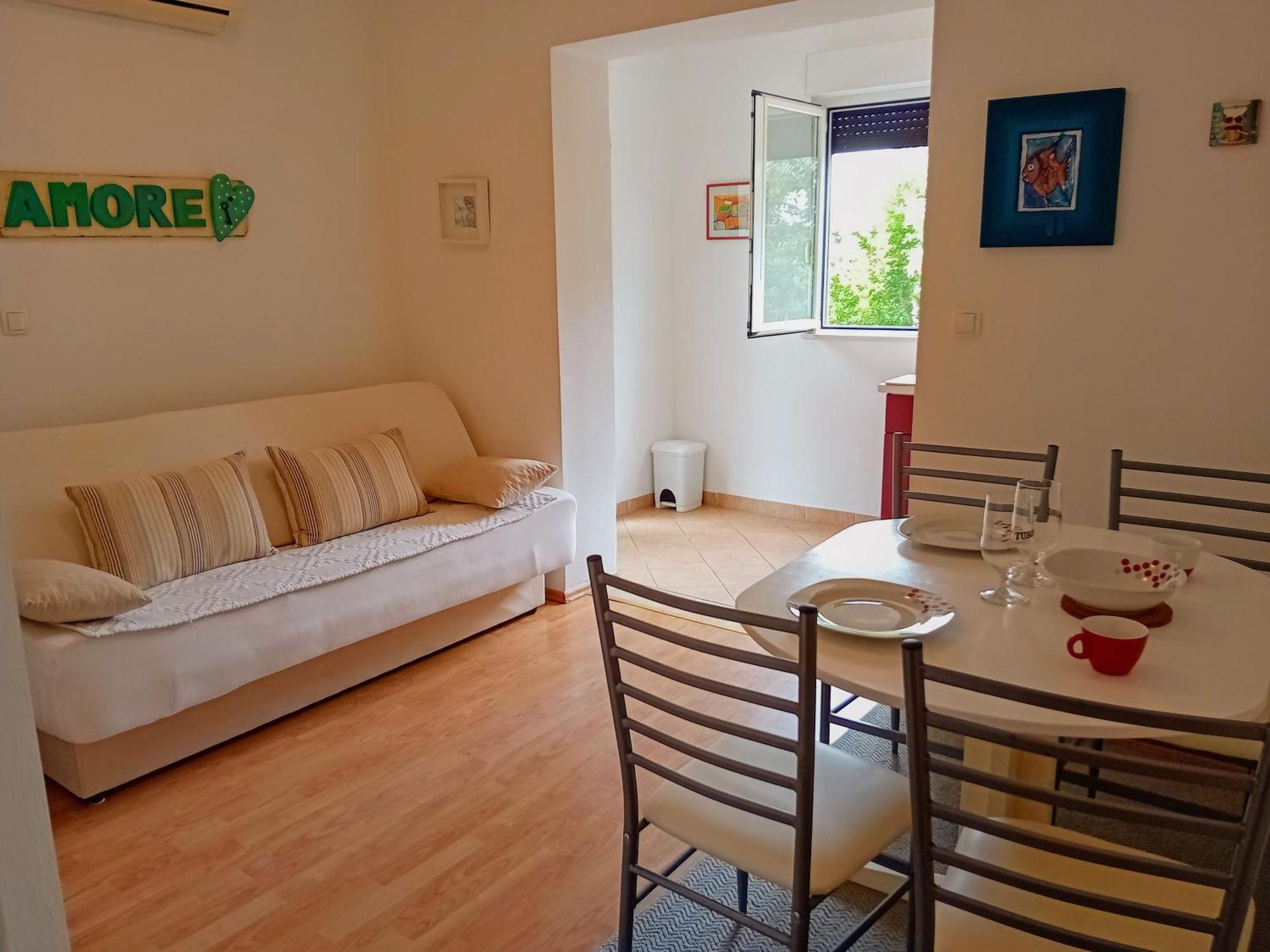 Apartments And Room Markovic Rovinjsko Selo Εξωτερικό φωτογραφία