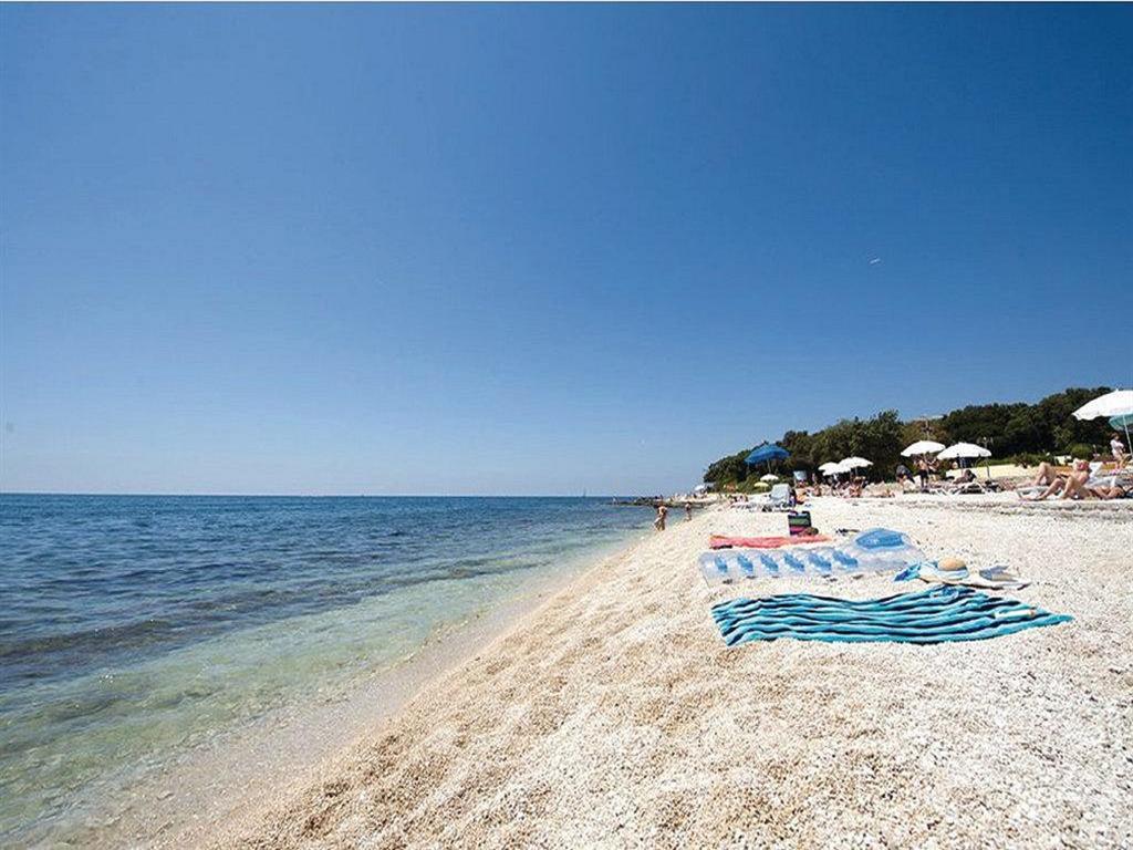 Apartments And Room Markovic Rovinjsko Selo Εξωτερικό φωτογραφία